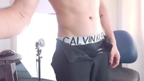 Snapshot of andreey50 chatting on 01-11-25, 08:21 Andrey online show from 01-11-25, 08:21