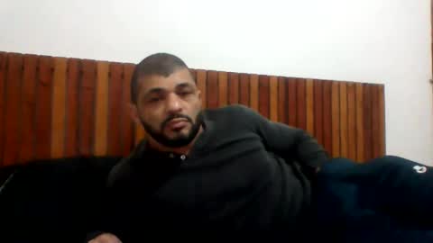 Snapshot of andreloko123 chatting on 05-28-26, 11:35 andreloko123 online show from 05-28-26, 11:35