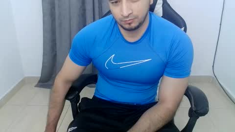 andres180950734 online show from 10-03-25, 11:18