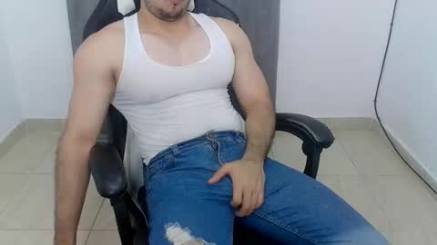 andres180950734 online show from 10-15-25, 01:28
