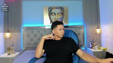 Snapshot of andres1_8 chatting on 05-17-26, 04:10 IM ANDRES online show from 05-17-26, 04:10