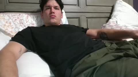 andres817542 online show from 02-18-26, 01:45