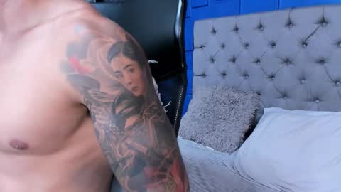 insta andres clark  online show from 11-11-25, 05:57