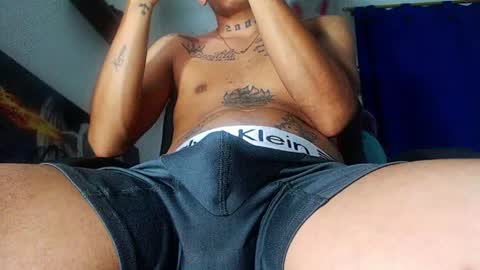 Snapshot of andres_cond chatting on 04-19-26, 12:11 Andrs o online show from 04-19-26, 12:11
