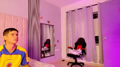 Snapshot of andres_stud chatting on 06-24-26, 05:28 andres_stud online show from 06-24-26, 05:28