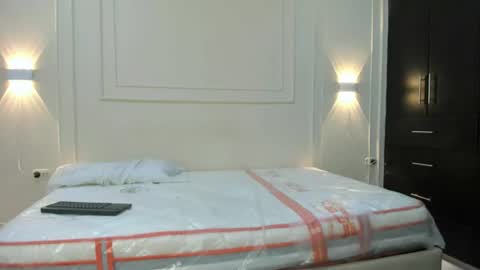 Snapshot of andres_stud chatting on 06-27-26, 01:54 andres_stud online show from 06-27-26, 01:54
