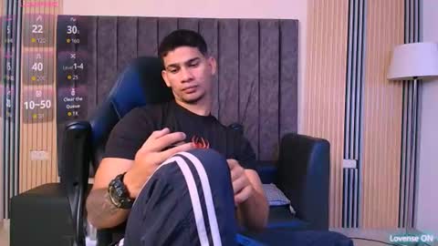 Snapshot of andres_stud chatting on 07-20-26, 03:32 andres_stud online show from 07-20-26, 03:32