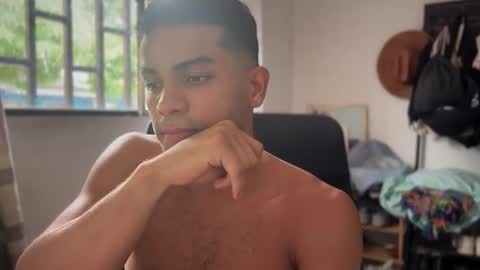 Snapshot of andres_vargas_ chatting on 09-24-25, 08:34 Andres online show from 09-24-25, 08:34