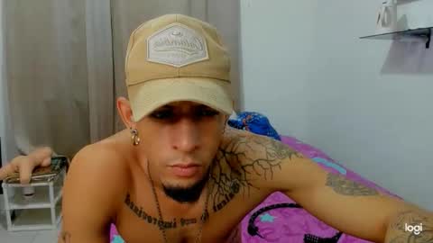 Andres white online show from 02-06-26, 03:33