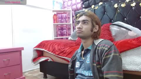 andresdark_07 online show from 01-07-26, 03:42