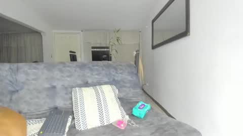 Isa  --------- online show from 01-14-25, 11:58