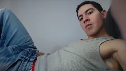 Snapshot of andresjuan92 chatting on 06-19-26, 02:27 onlyfanscallmegotter online show from 06-19-26, 02:27