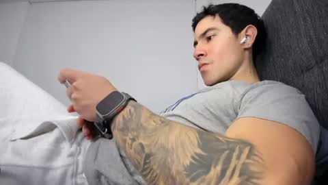 Snapshot of andresjuan92 chatting on 07-12-26, 11:29 onlyfanscallmegotter online show from 07-12-26, 11:29