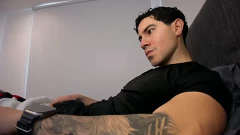 Snapshot of andresjuan92 chatting on 08-06-26, 03:47 onlyfanscallmegotter online show from 08-06-26, 03:47