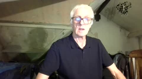 Snapshot of andrew160258 chatting on 07-14-26, 12:02 Andrew online show from 07-14-26, 12:02
