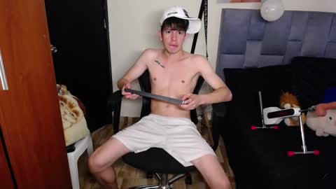 andrew_angels online show from 11-24-25, 06:51