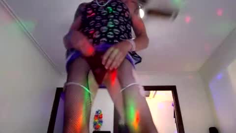 andrewgennie online show from 10-22-25, 11:37