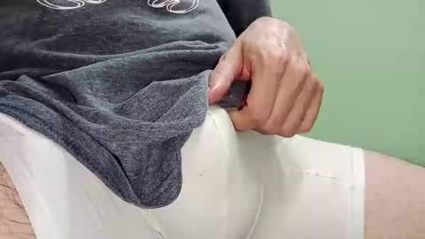 Snapshot of andrewmature chatting on 12-02-25, 04:40 andrewmature online show from 12-02-25, 04:40