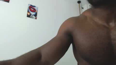 Snapshot of andrewoconnor__ chatting on 01-12-25, 10:22 Andrew Oconnor online show from 01-12-25, 10:22