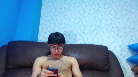 Snapshot of andreww_whitee chatting on 12-20-24, 09:28 AndreW White online show from 12-20-24, 09:28