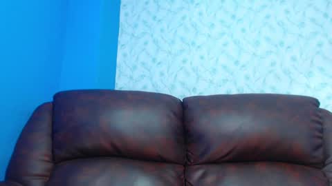 Snapshot of andreww_whitee chatting on 02-12-25, 11:30 AndreW White online show from 02-12-25, 11:30