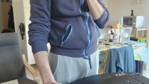 androx77 online show from 11-17-25, 11:38