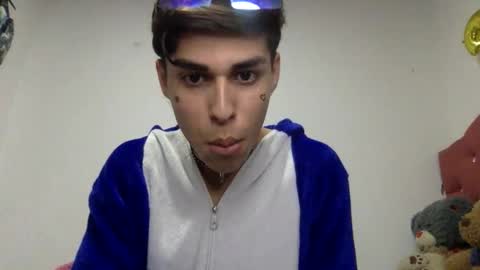 andryt31135 online show from 05-11-26, 03:45