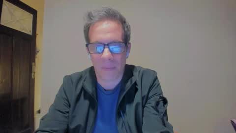 Snapshot of andy0pandi chatting on 01-26-25, 03:27 Andrew online show from 01-26-25, 03:27