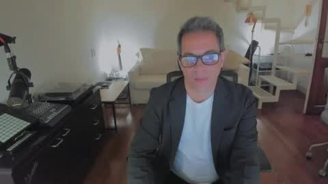 Snapshot of andy0pandi chatting on 06-06-26, 08:13 Andrew online show from 06-06-26, 08:13