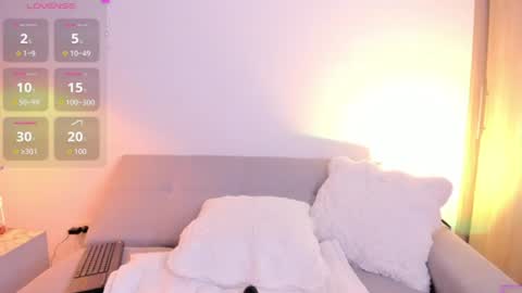 Snapshot of andy_bluee chatting on 07-03-26, 03:35 Andy bluee online show from 07-03-26, 03:35