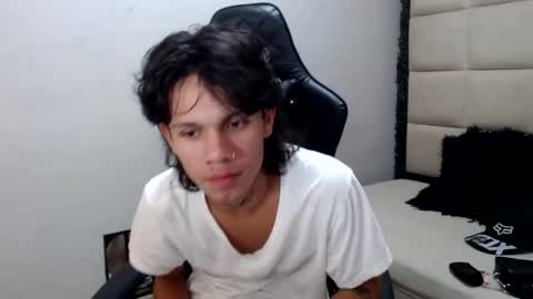 andy_dan1 online show from 12-31-24, 03:55