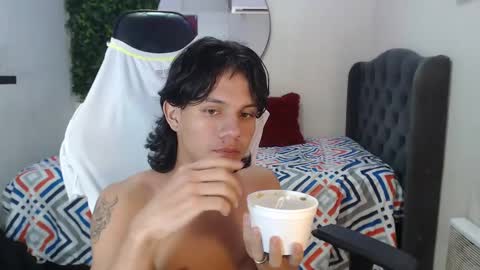 andy_dan1 online show from 01-18-25, 05:48