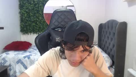 andy_dan1 online show from 02-04-25, 02:53