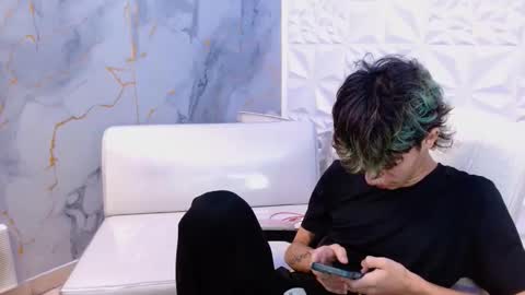 andy_dan1 online show from 04-02-26, 09:12