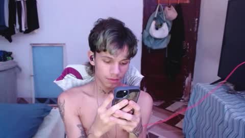 andy_dan1 online show from 05-16-26, 07:27