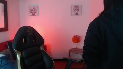 andy_eagleton_20 online show from 04-09-26, 02:44