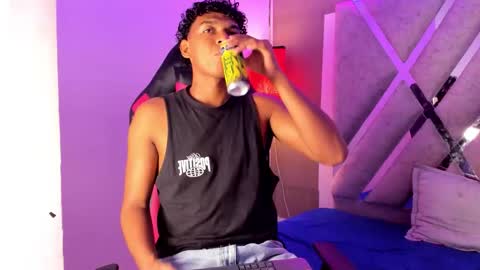 andy_jones7 online show from 10-13-25, 03:28