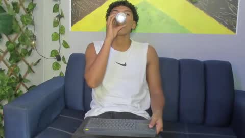 andy_jones7 online show from 10-16-25, 07:48