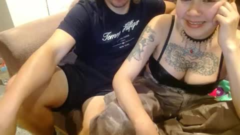 Snapshot of andy_rock_ chatting on 10-02-25, 09:00 andy online show from 10-02-25, 09:00