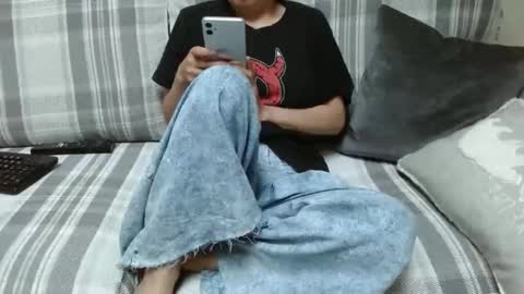 Snapshot of andy_rock_ chatting on 10-15-25, 10:59 andy online show from 10-15-25, 10:59