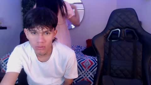 Snapshot of andyanddant chatting on 02-21-25, 04:51 andyanddant online show from 02-21-25, 04:51