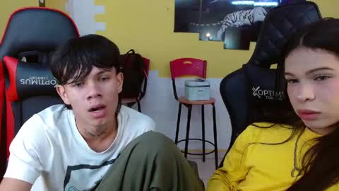 Snapshot of andyanddant chatting on 02-28-25, 02:42 andyanddant online show from 02-28-25, 02:42