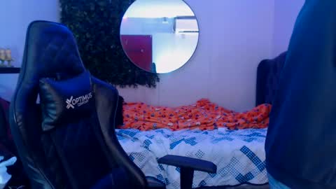 Snapshot of andyanddant chatting on 03-05-25, 02:14 andyanddant online show from 03-05-25, 02:14