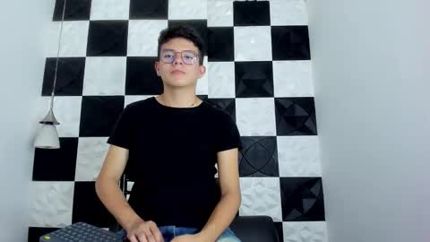 andyfame11 online show from 12-21-25, 06:59