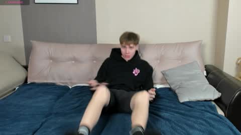 Mandy and Andy online show from 10-05-25, 07:45