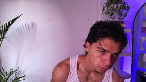 Snapshot of andypalmerr chatting on 04-22-26, 11:23 andypalmerr online show from 04-22-26, 11:23