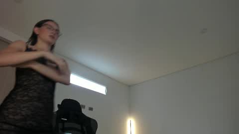      online show from 02-18-25, 02:06