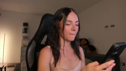      online show from 03-04-26, 02:17