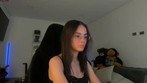      online show from 03-09-26, 02:37