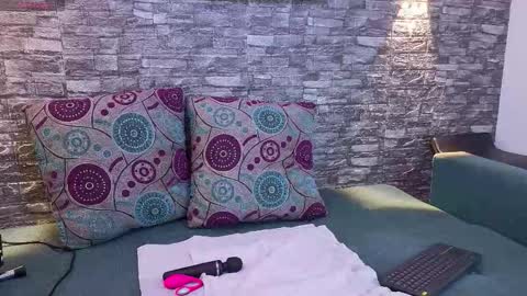 Anell online show from 02-11-26, 08:36